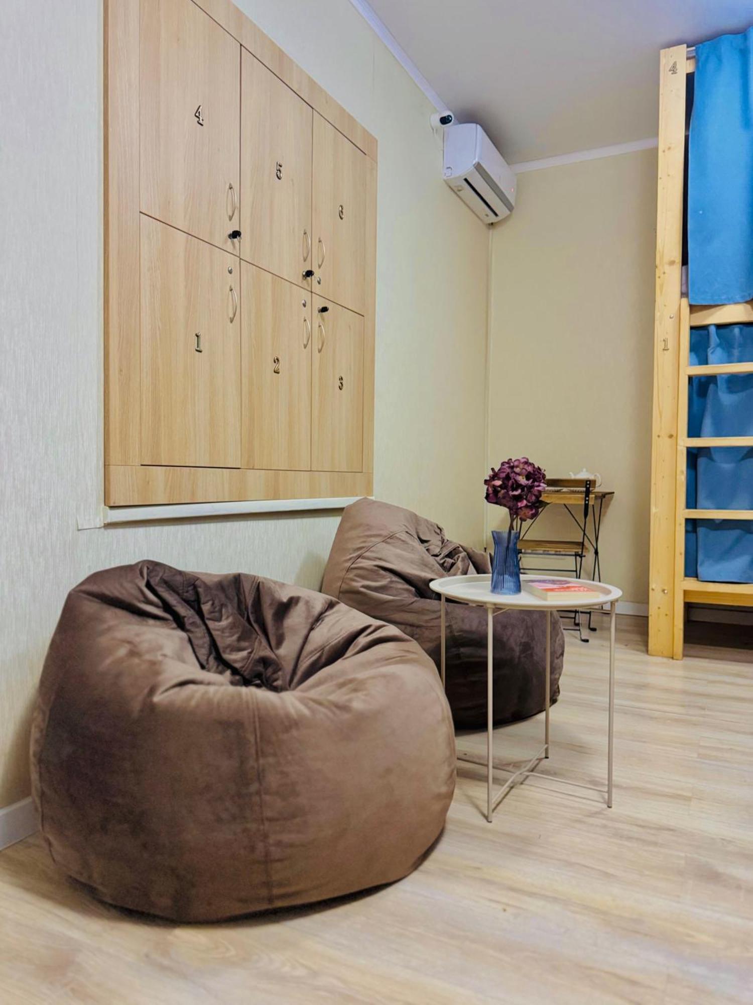 Hostel Buddha Chişinău Esterno foto